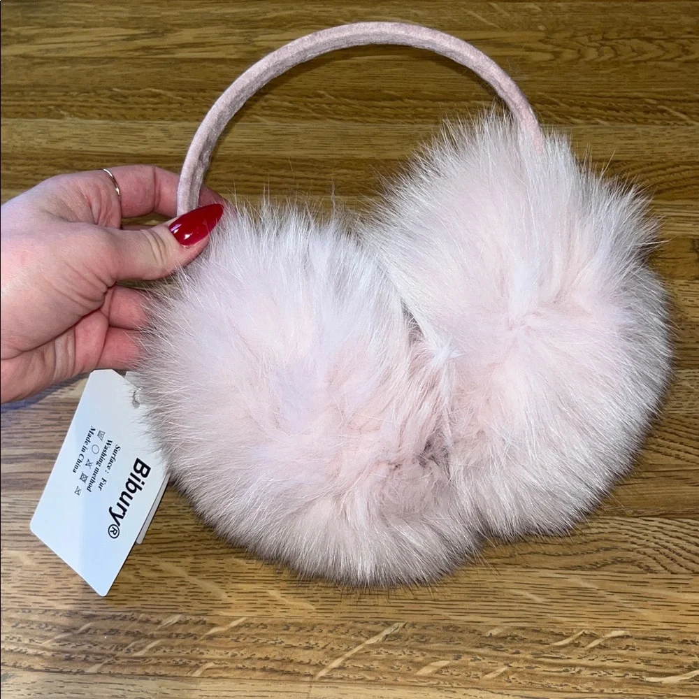 NWT $45 Bibury Fox Fur Light Blush Pink Super Fluffy Earmuffs